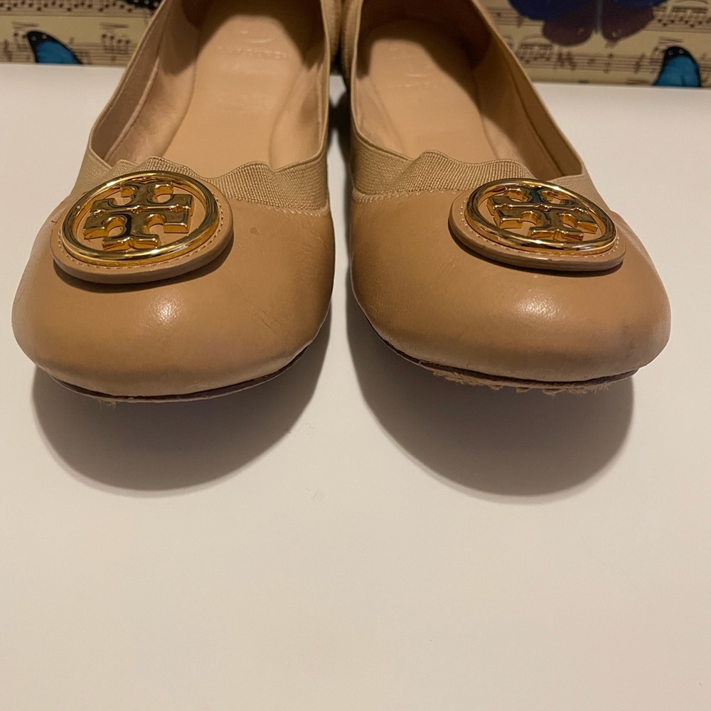 SOLD - Tory Burch Tan Leather Loafers with Medallion - Picture 3 of 10